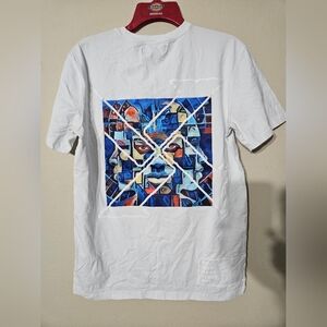 Roku Studio Graphic Art Tshirt Small
